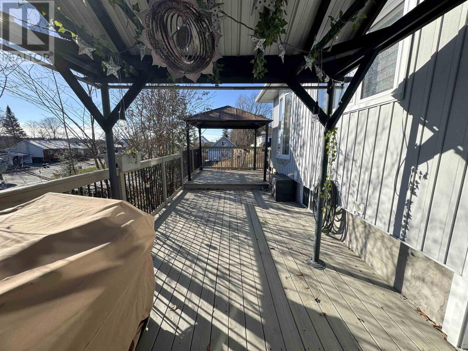 33 Macfarlane Rd, Elliot Lake, Ontario  P5A 1L2 - Photo 35 - SM260212