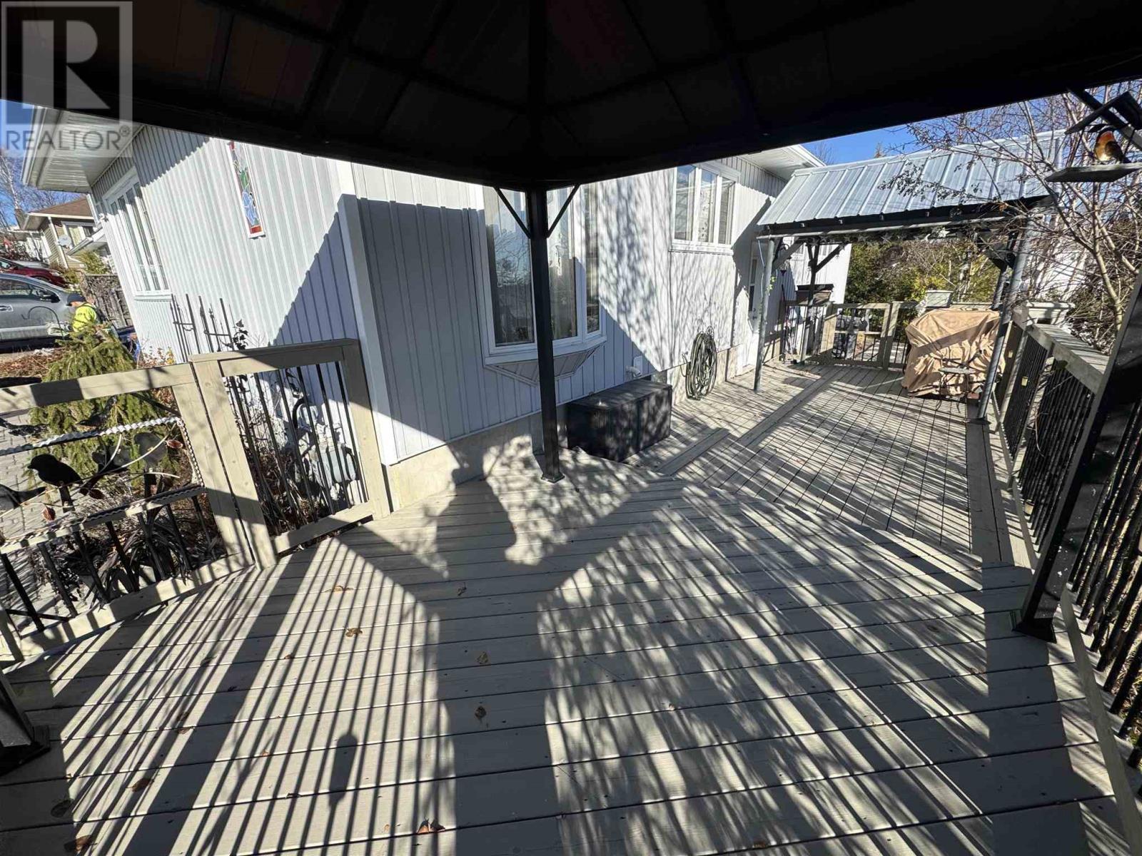 33 Macfarlane Rd, Elliot Lake, Ontario  P5A 1L2 - Photo 37 - SM260212