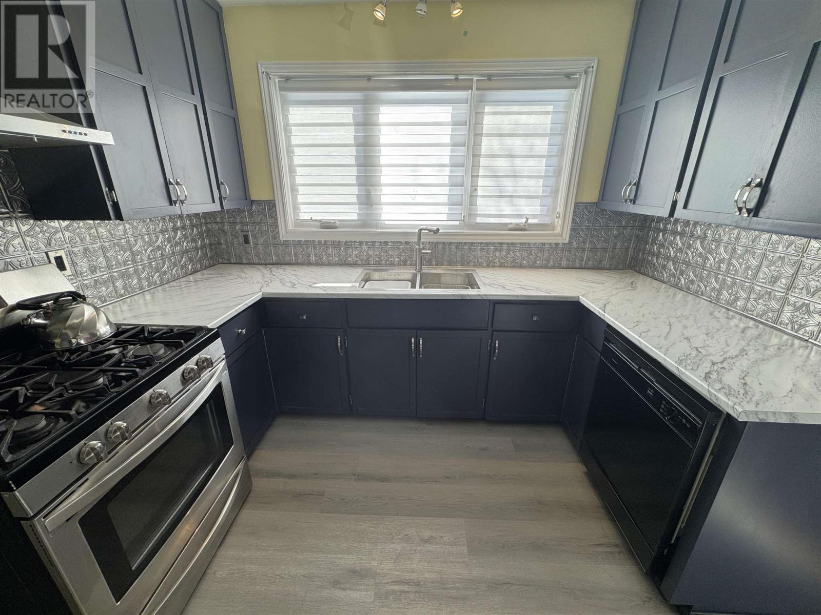 33 Macfarlane Rd, Elliot Lake, Ontario  P5A 1L2 - Photo 9 - SM260212