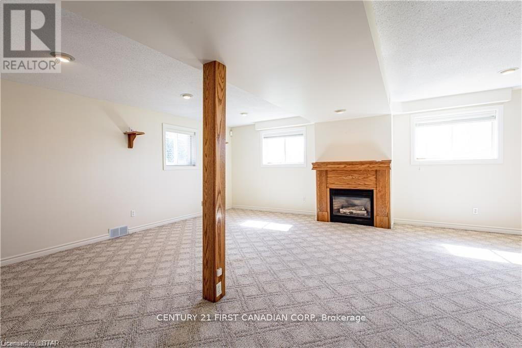 293 Blue Forest Drive, London North, Ontario  N6G 3J7 - Photo 9 - X12749670