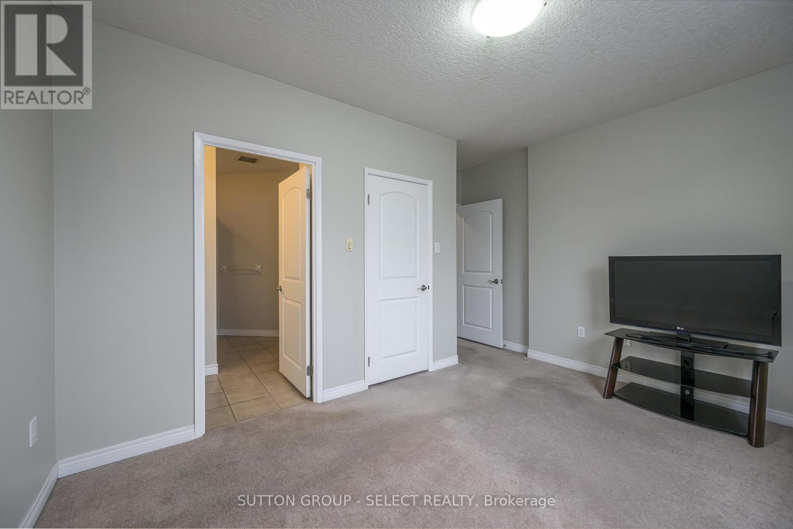 304 - 435 Colborne Street, London East, Ontario  N6B 2T2 - Photo 10 - X12749736