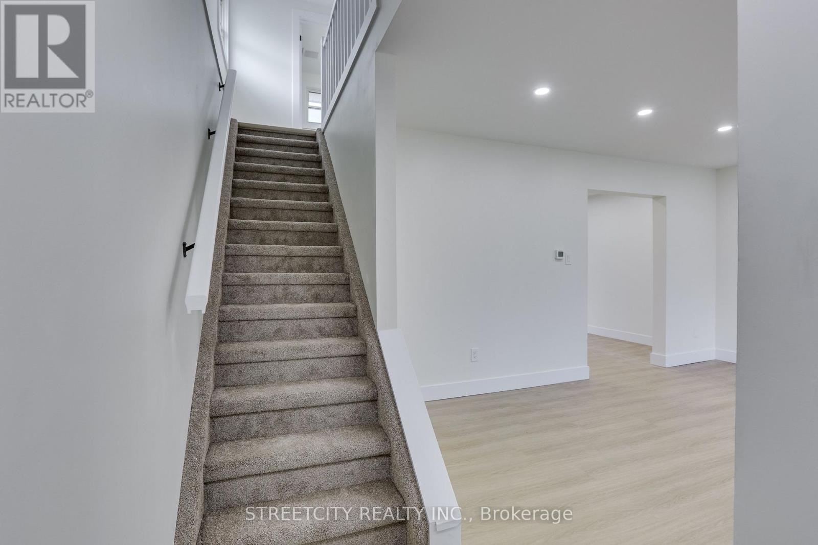 25 Augusta Crescent, London South, Ontario  N6E 2C9 - Photo 4 - X12749902