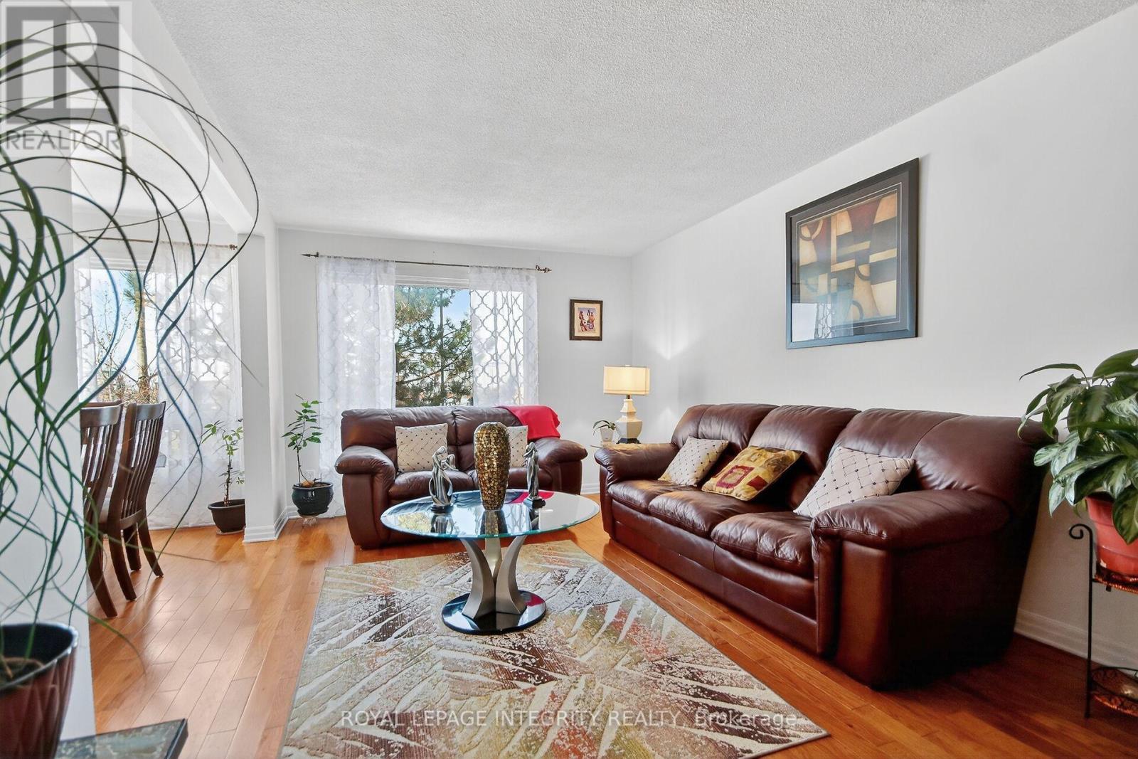 13 - 2415 Southvale Crescent, Ottawa, Ontario  K1B 4T9 - Photo 9 - X12749856