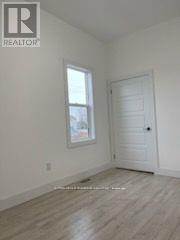 11 Amelia Street, St. Thomas, Ontario  N5R 2X5 - Photo 4 - X12736310