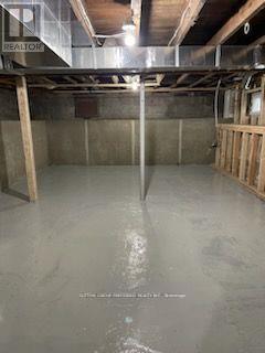 11 Amelia Street, St. Thomas, Ontario  N5R 2X5 - Photo 18 - X12736310