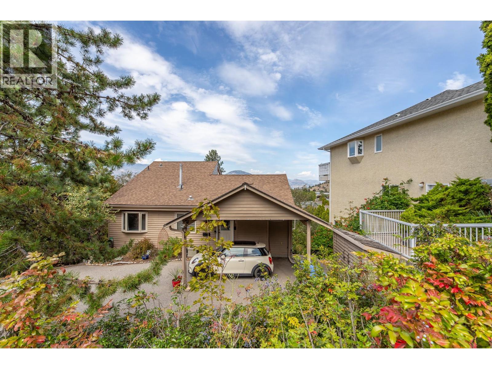186 DEWDNEY Crescent Penticton Photo 31