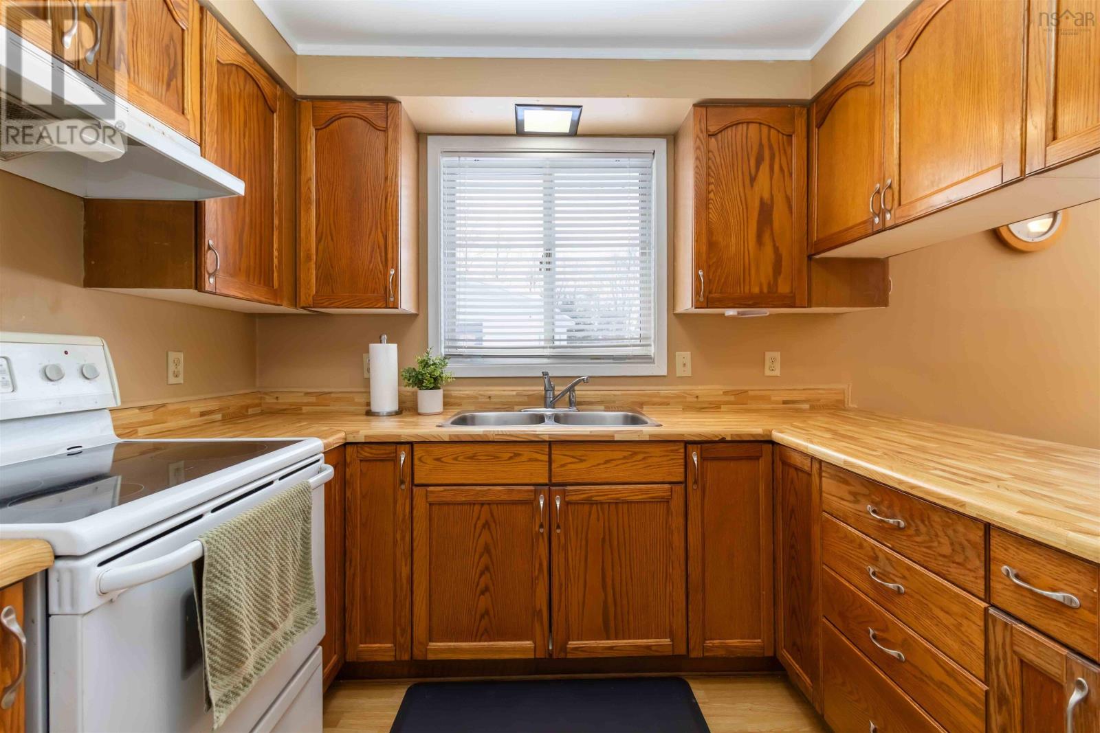 8215 Highway 8, South Brookfield, Nova Scotia  B0T 1X0 - Photo 13 - 202601915