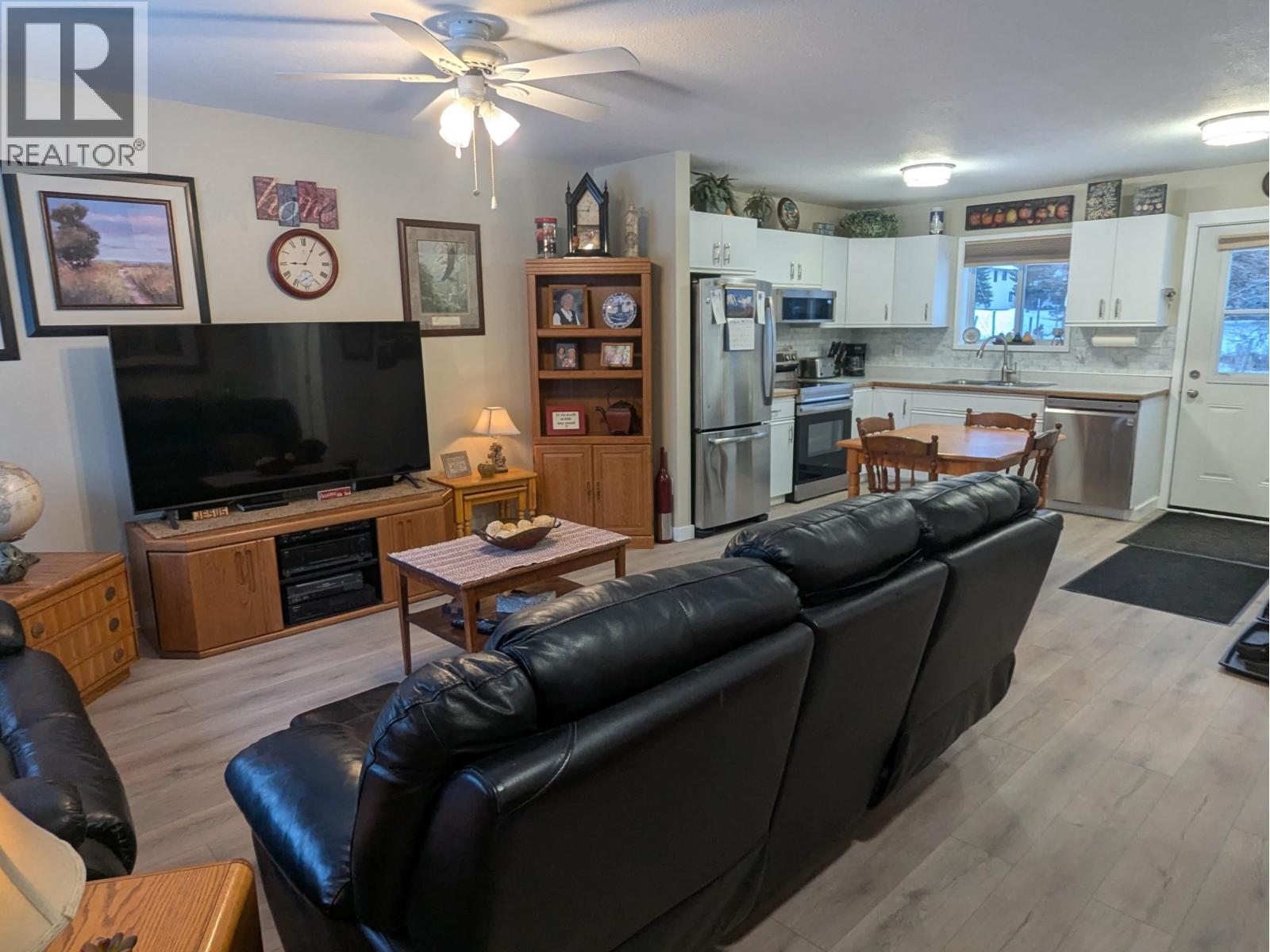 1668 Tower Street, Telkwa, British Columbia  V0J 2X0 - Photo 8 - R3084070