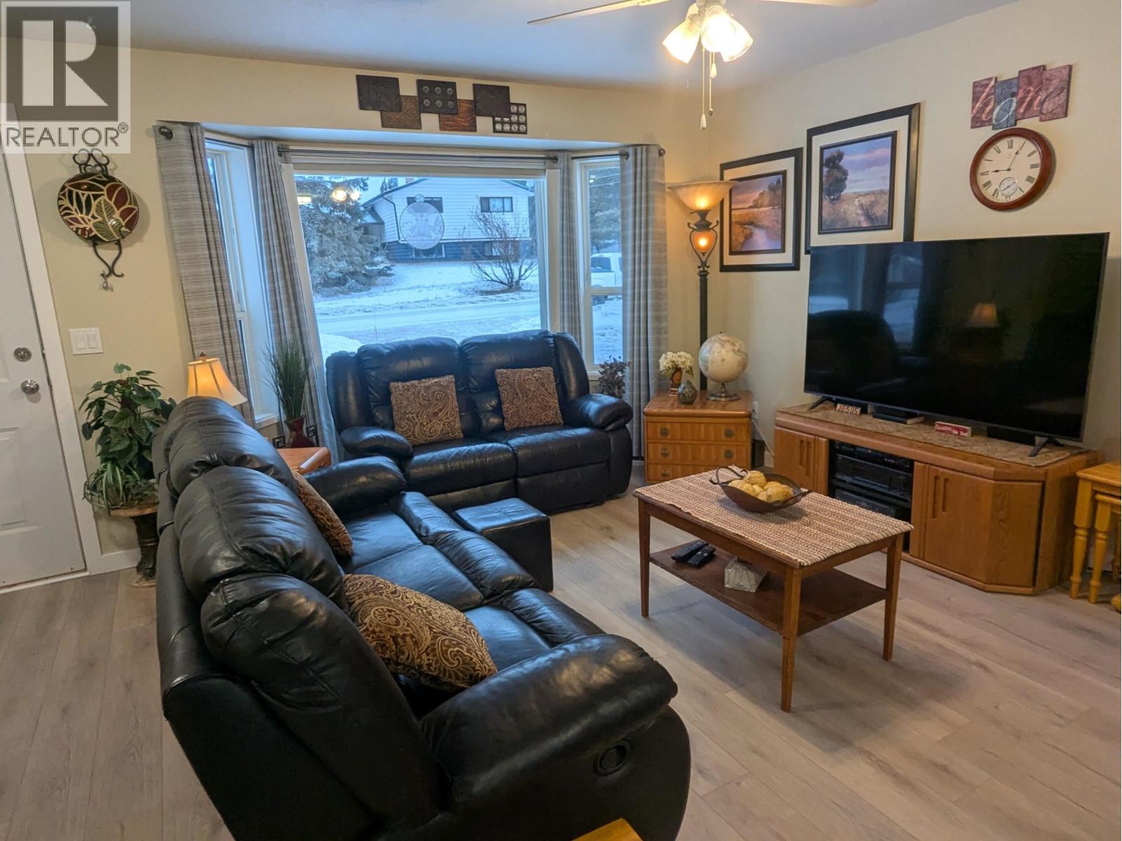 1668 Tower Street, Telkwa, British Columbia  V0J 2X0 - Photo 10 - R3084070