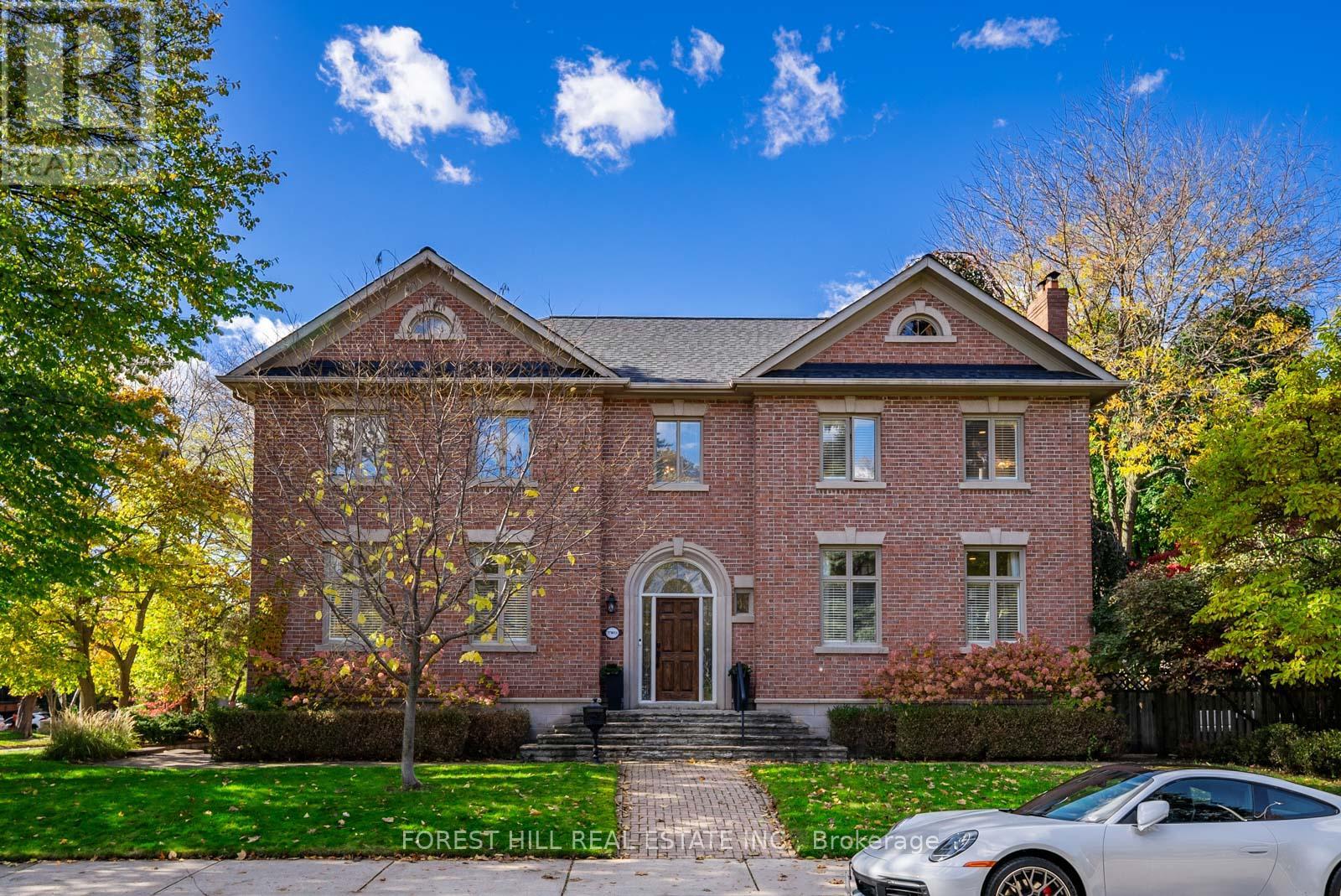 2 St Hildas Avenue, Toronto, Ontario  M4N 2P4 - Photo 2 - C12749688