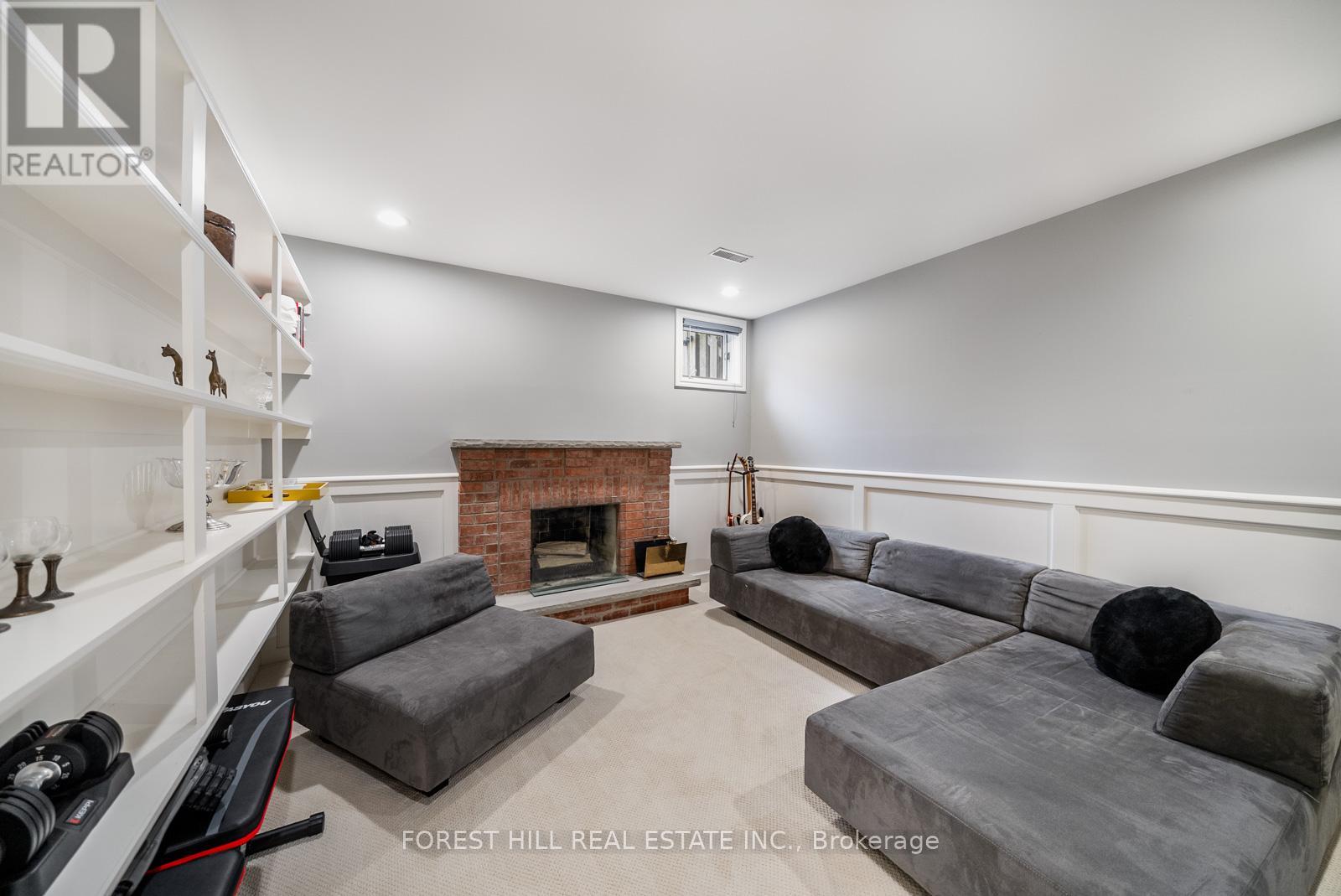 2 St Hildas Avenue, Toronto, Ontario  M4N 2P4 - Photo 38 - C12749688