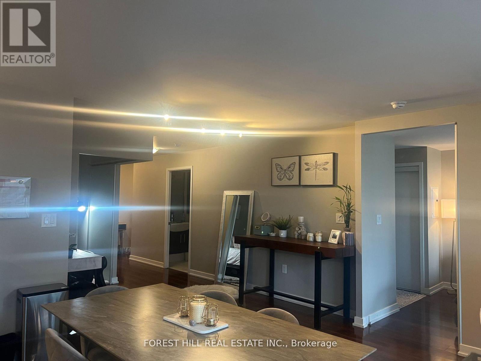 909 - 8 Telegram Mews, Toronto, Ontario  M5V 3Z5 - Photo 3 - C12749702