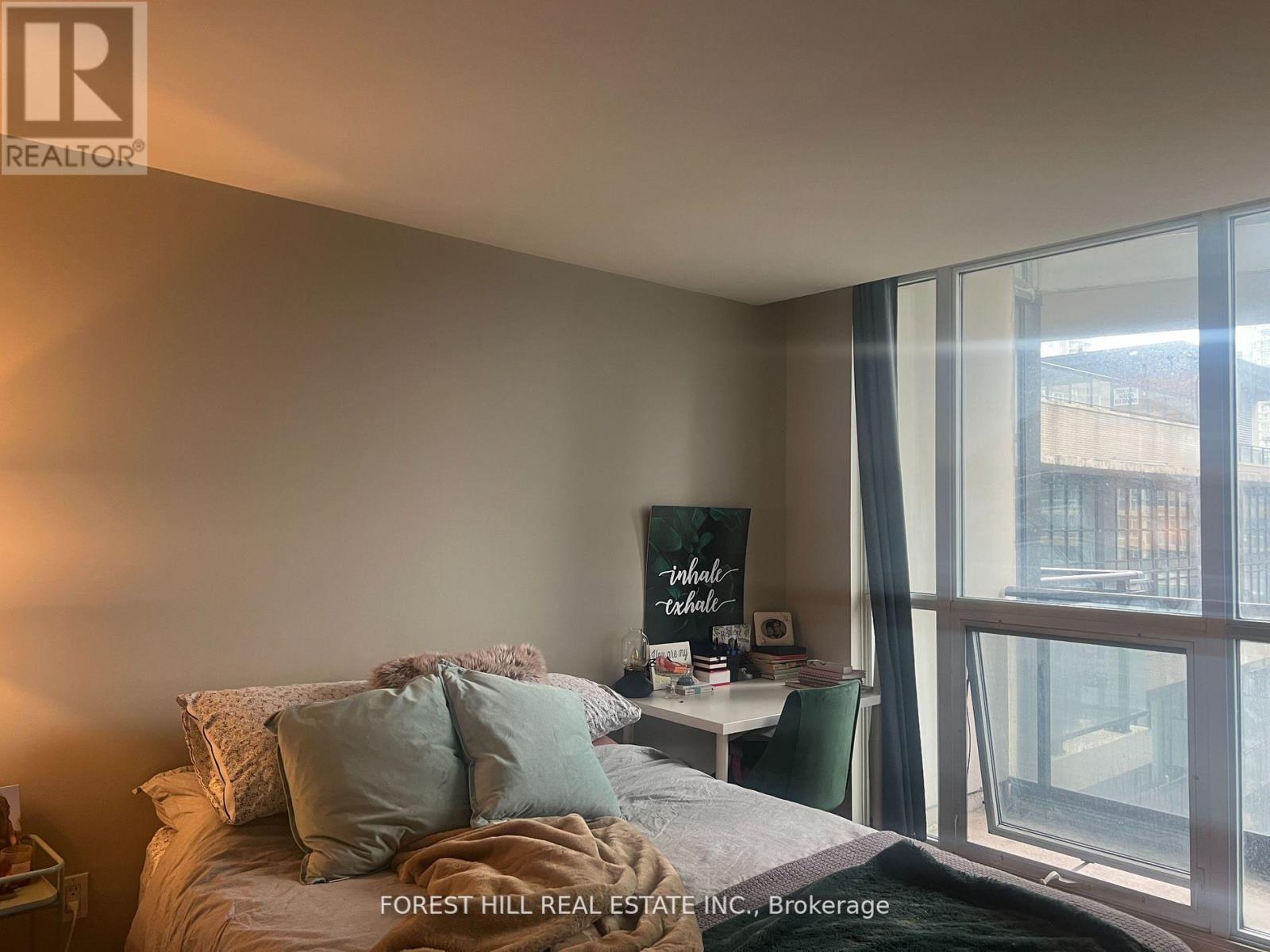 909 - 8 Telegram Mews, Toronto, Ontario  M5V 3Z5 - Photo 8 - C12749702