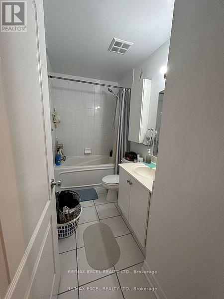 Gv18 - 8 Rean Drive, Toronto, Ontario  M2K 3B9 - Photo 7 - C12749724