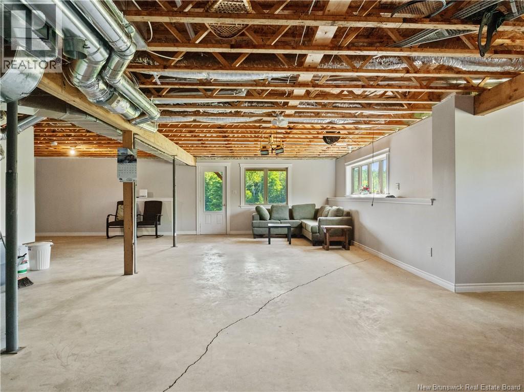 151 Ch Du Marais, Saint-Louis-De-Kent, New Brunswick  E4X 0B7 - Photo 35 - NB133038