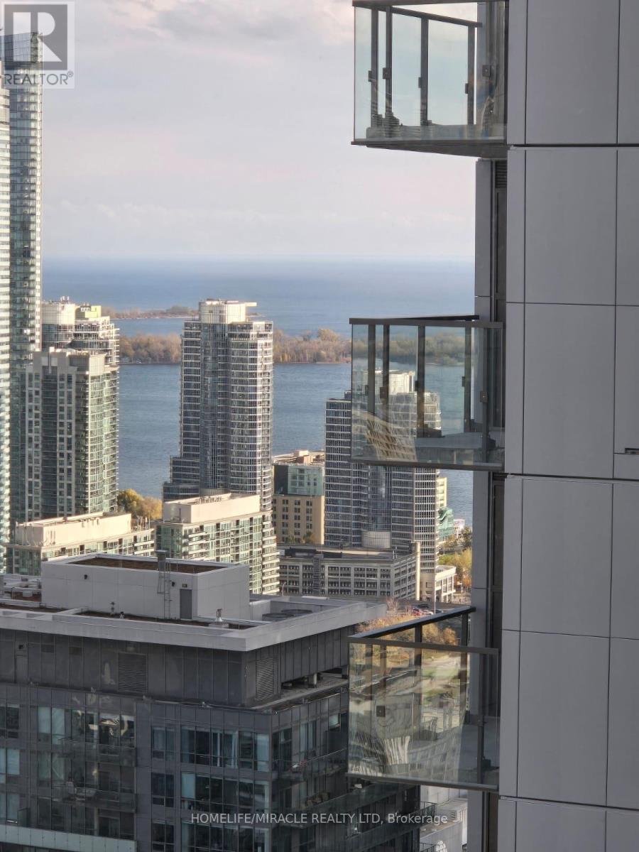 4721 - 28 Widmer Street, Toronto, Ontario  M5V 0T2 - Photo 14 - C12749812