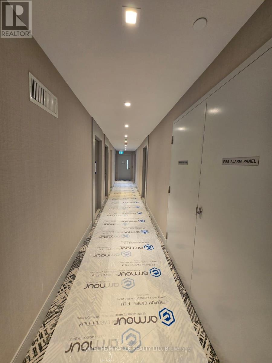 4721 - 28 Widmer Street, Toronto, Ontario  M5V 0T2 - Photo 2 - C12749812