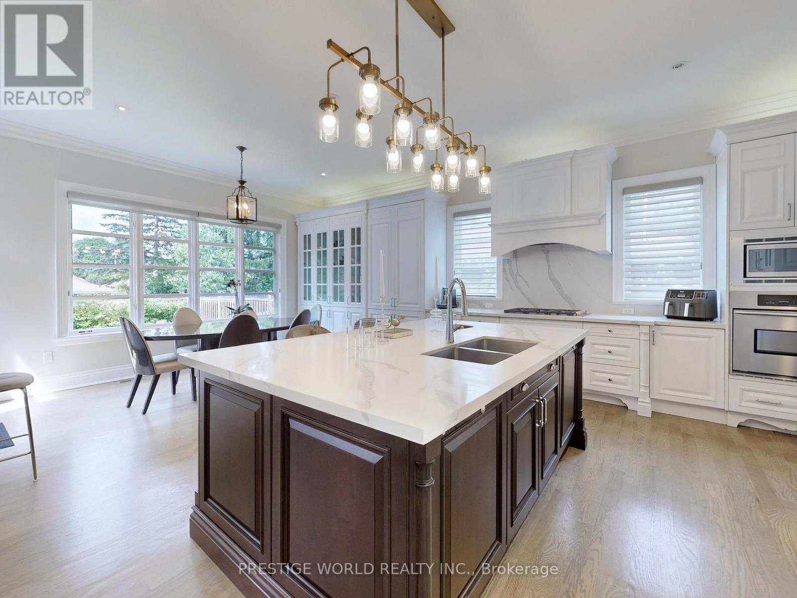 6 Blaine Drive, Toronto, Ontario  M3B 2G4 - Photo 12 - C12749818