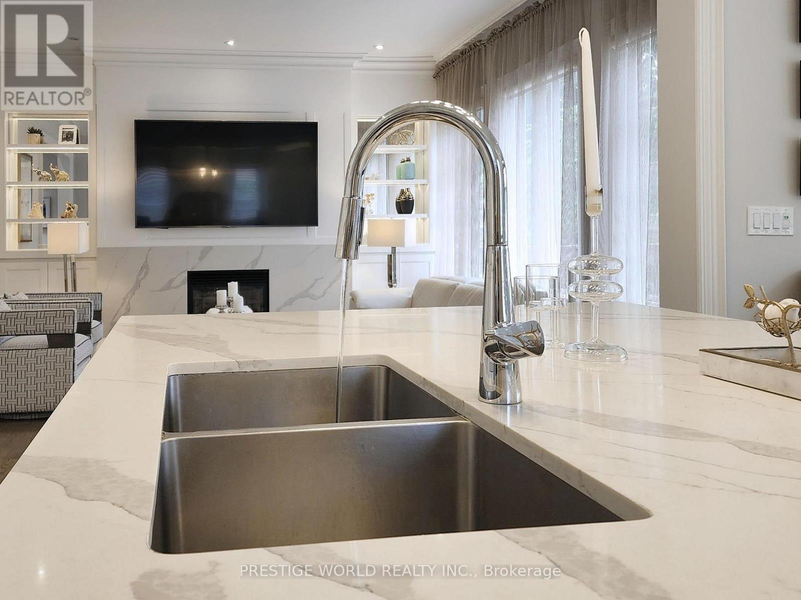 6 Blaine Drive, Toronto, Ontario  M3B 2G4 - Photo 14 - C12749818