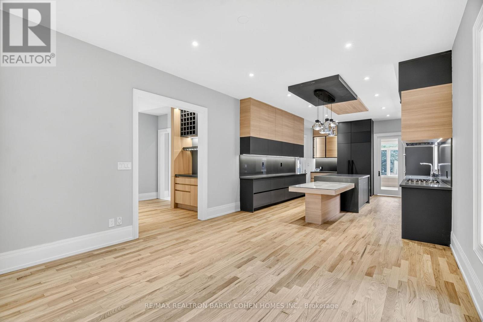 63 Gordon Road, Toronto, Ontario  M2P 1E3 - Photo 12 - C12749820