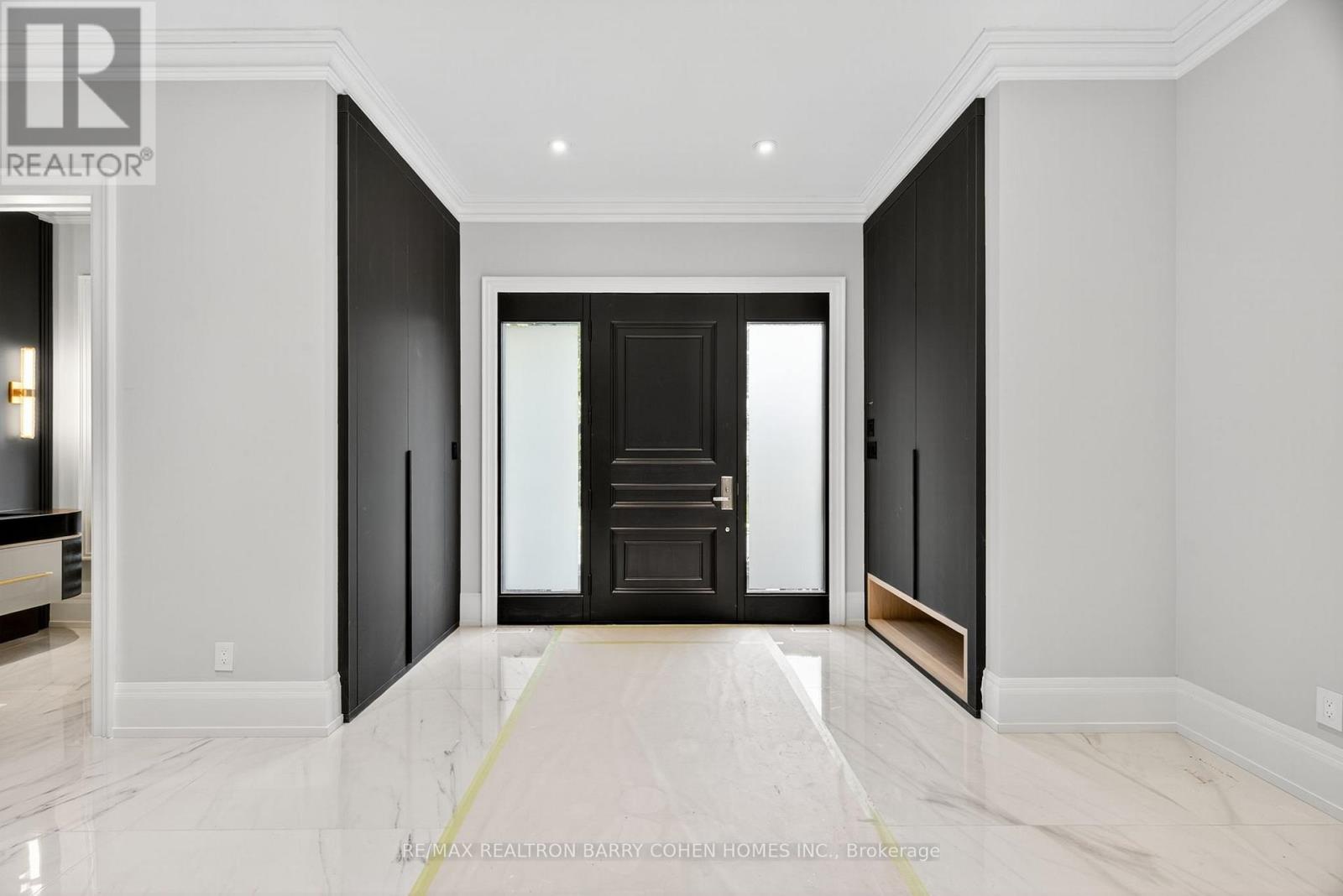 63 Gordon Road, Toronto, Ontario  M2P 1E3 - Photo 4 - C12749820