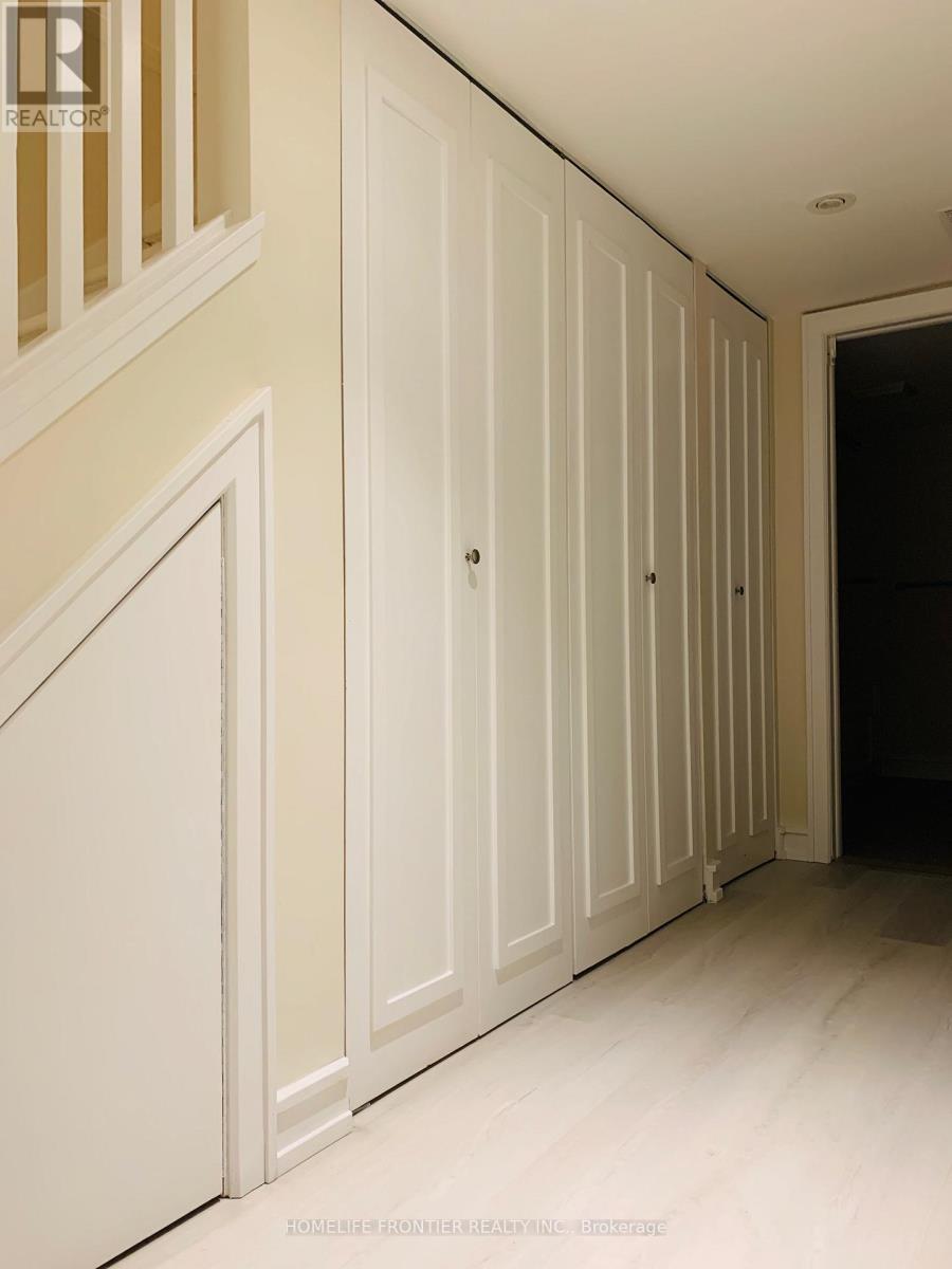 38 Henderson Avenue, Toronto, Ontario  M6J 2B8 - Photo 6 - C12749924