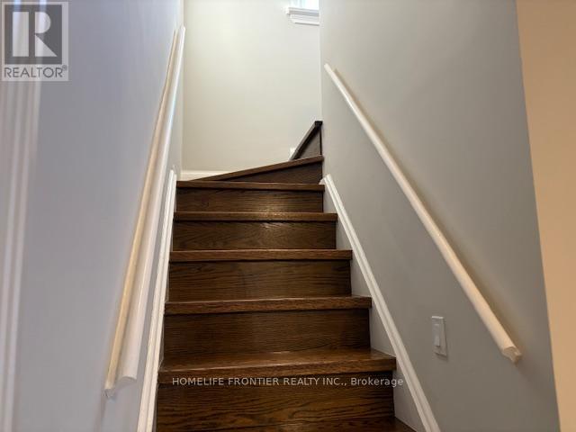 91 Finch Avenue E, Toronto, Ontario  M2N 4R4 - Photo 2 - C12749936