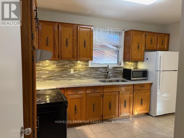 91 Finch Avenue E, Toronto, Ontario  M2N 4R4 - Photo 7 - C12749936