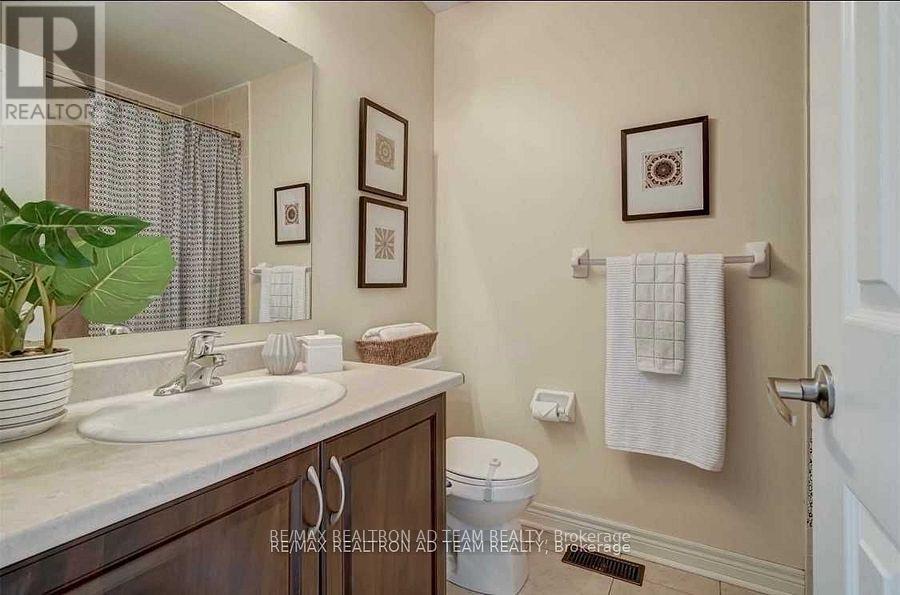 23 Cooperage Lane, Ajax, Ontario  L1S 5C3 - Photo 4 - E12749720