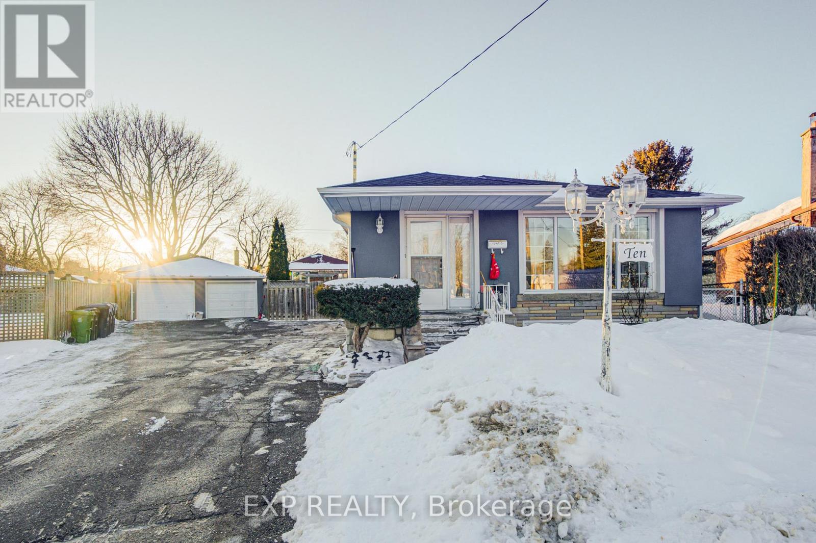 10 PASTRANO COURT, Toronto, Ontario