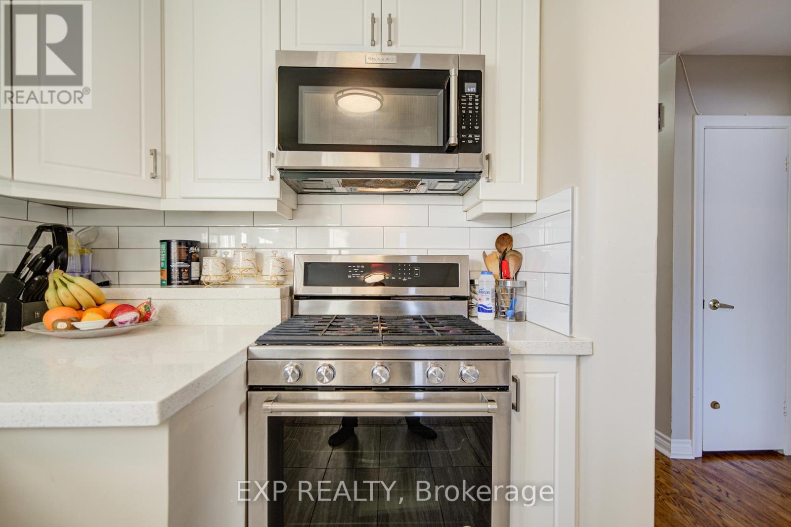 10 Pastrano Court, Toronto, Ontario  M1M 1X1 - Photo 17 - E12749874