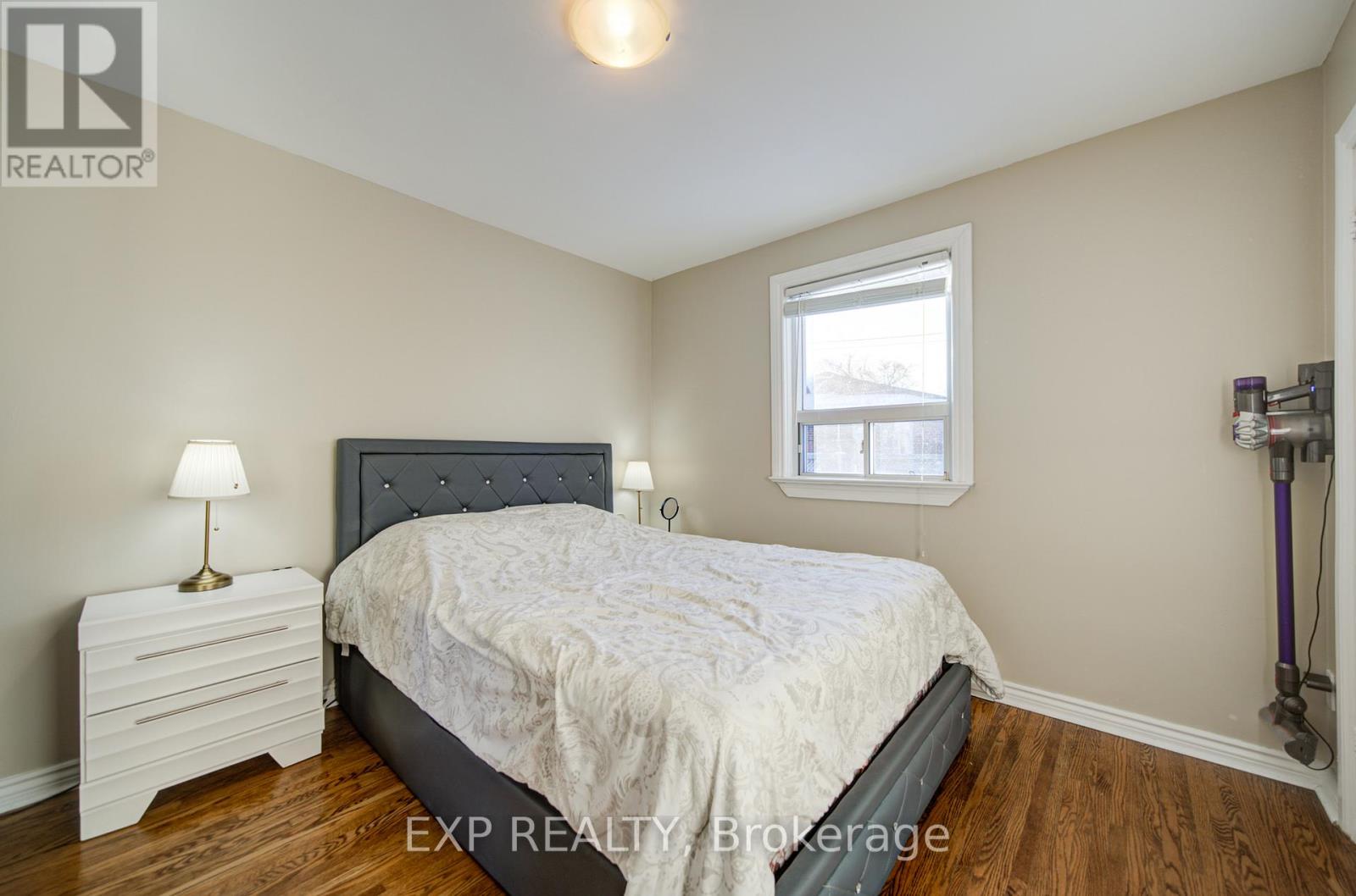 10 Pastrano Court, Toronto, Ontario  M1M 1X1 - Photo 20 - E12749874