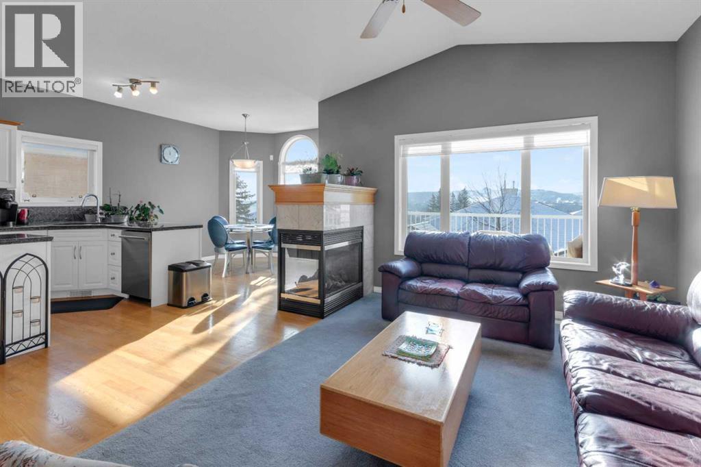 53 Scimitar Heath Nw, Calgary, Alberta  T3L 2E1 - Photo 6 - A2281232