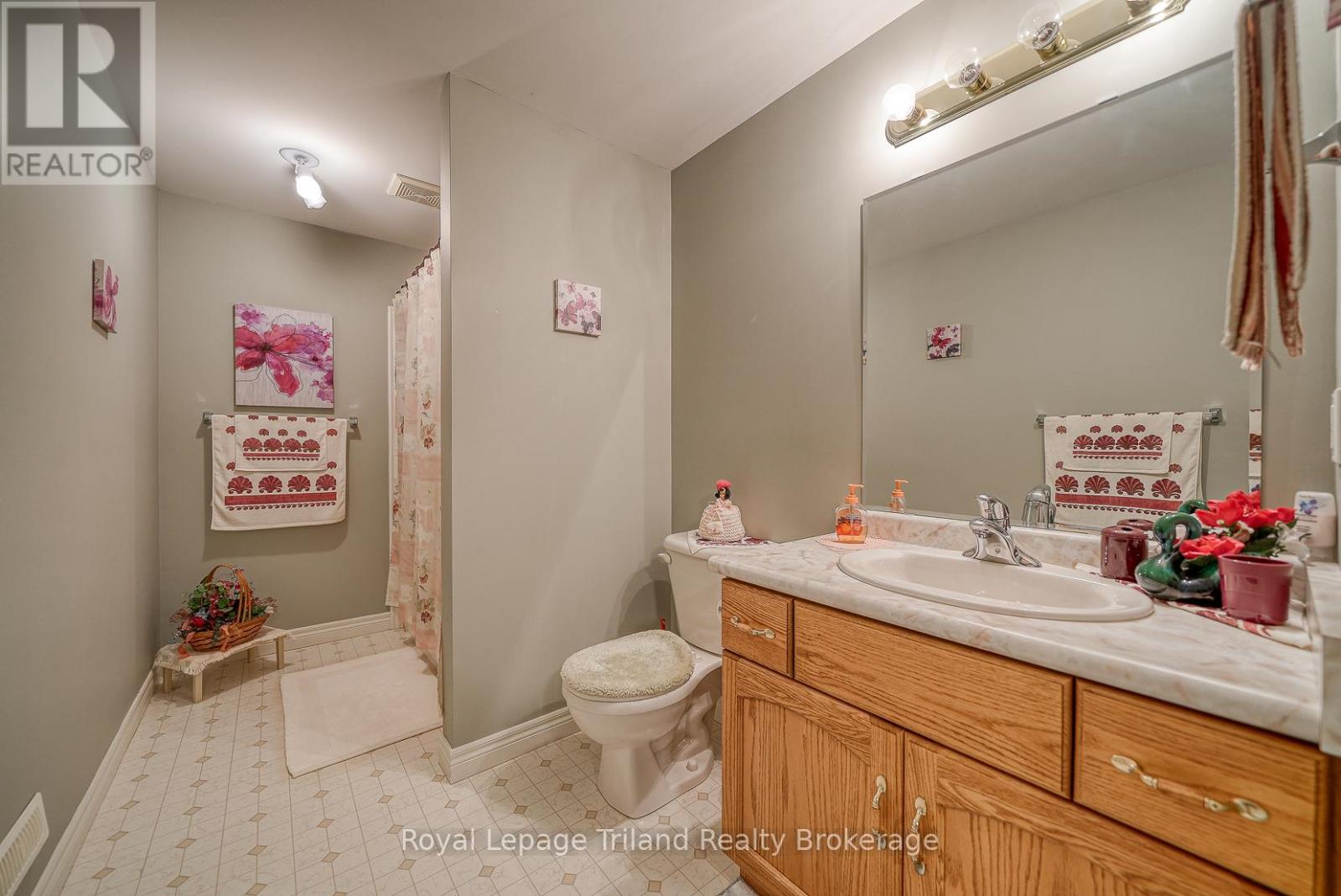 2 - 153 Ferguson Drive, Woodstock, Ontario N4V 1H4 - Photo 24 - X12749916