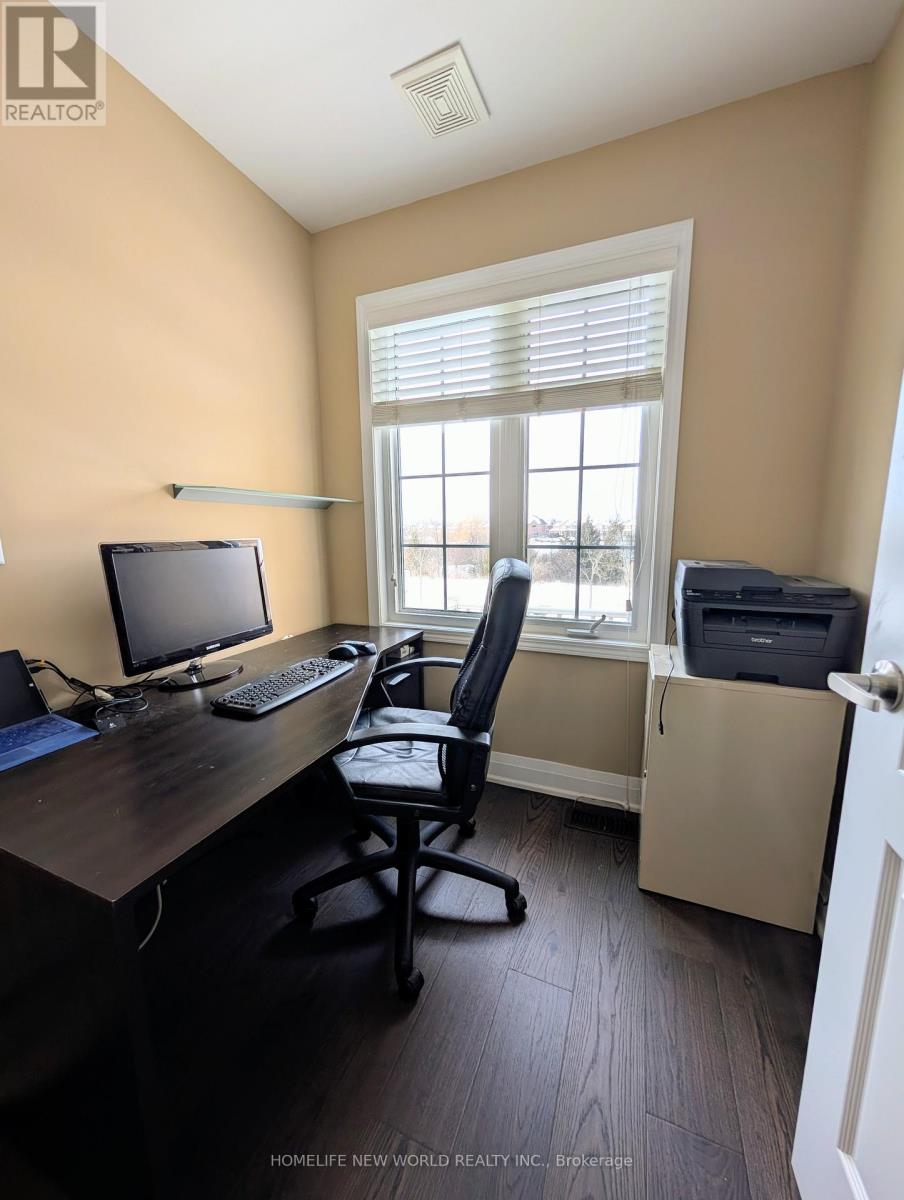 105 James Parrott Avenue, Markham, Ontario  L6E 2B3 - Photo 14 - N12749714