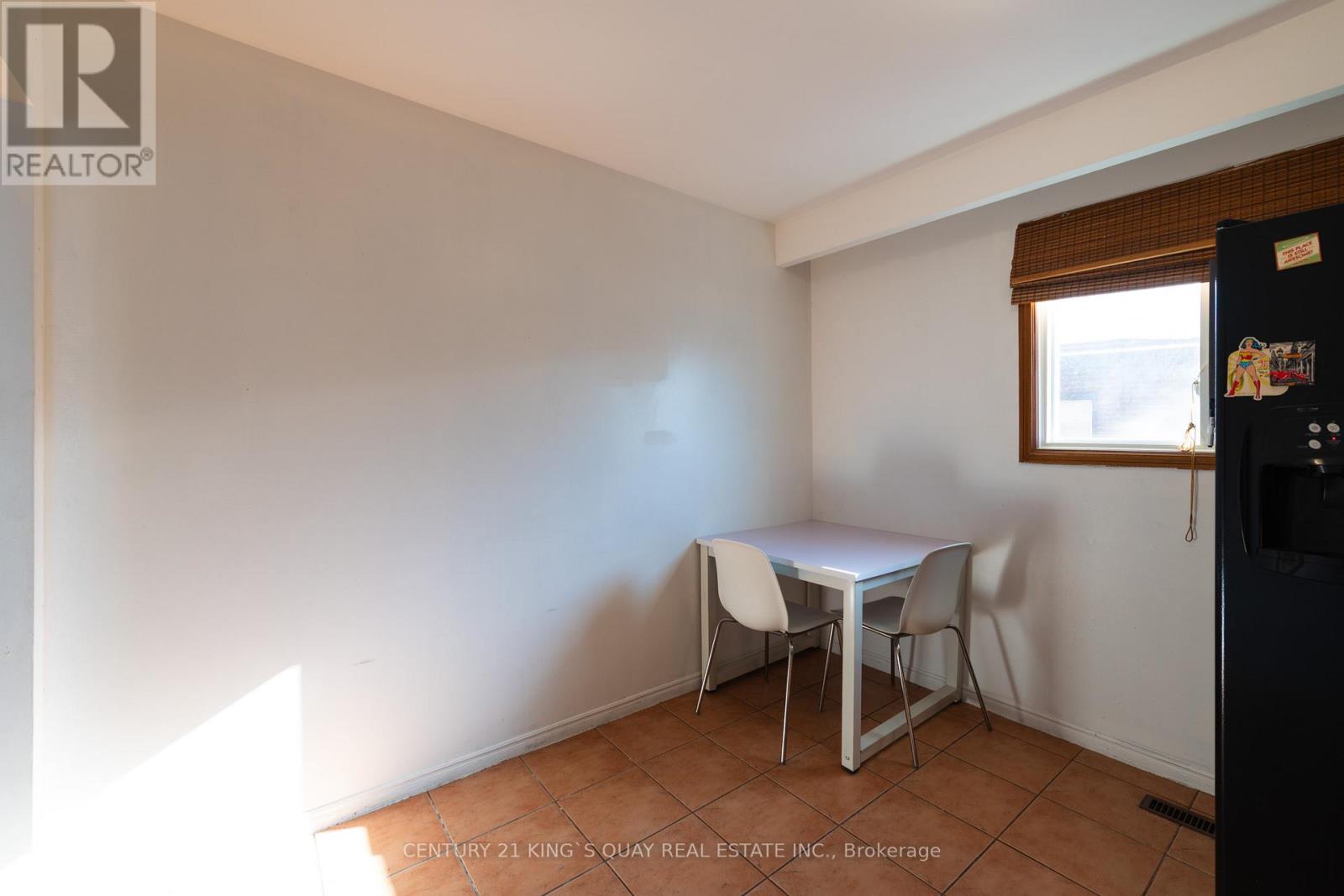 9 Barrington Crescent, Markham, Ontario  L3R 3H2 - Photo 12 - N12749754