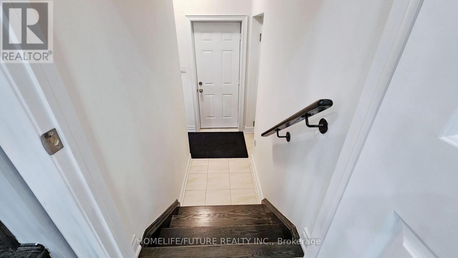 72 Mohandas Drive, Markham, Ontario  L3S 0E4 - Photo 19 - N12749766