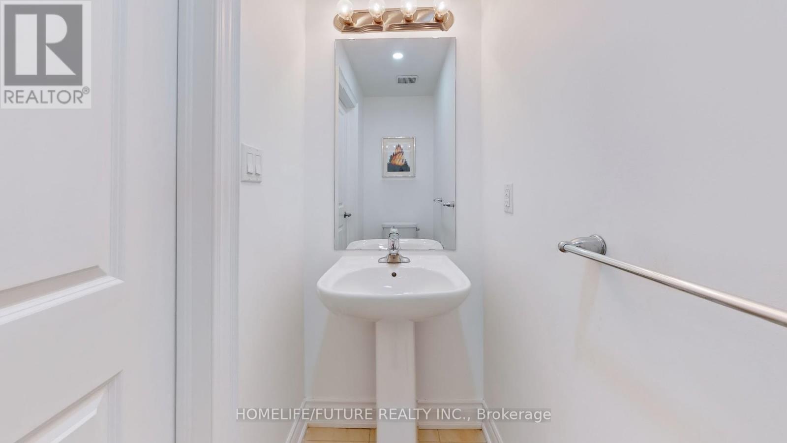 72 Mohandas Drive, Markham, Ontario  L3S 0E4 - Photo 5 - N12749766