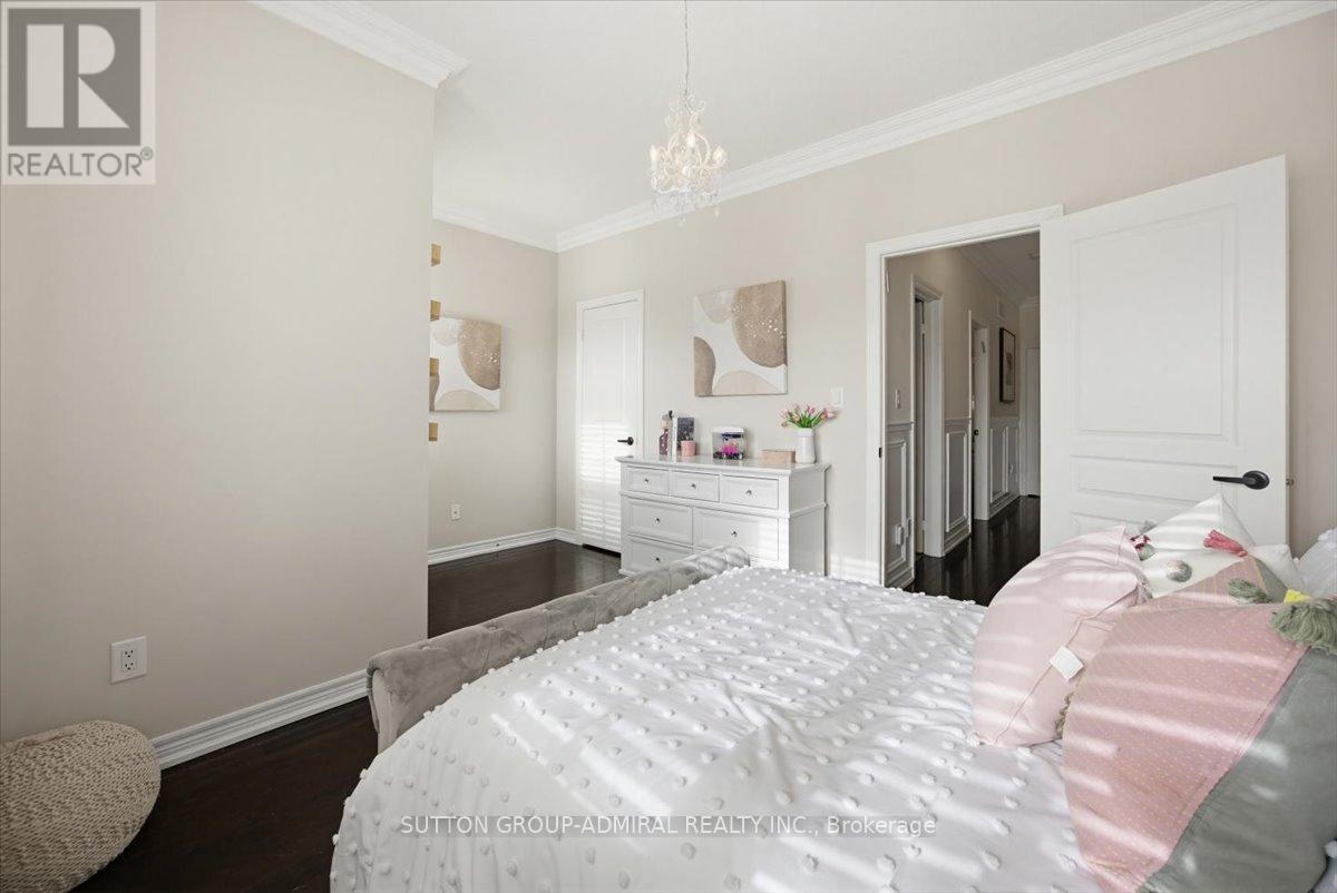 68 Southvale Drive, Vaughan, Ontario  L6A 0Y6 - Photo 33 - N12749810