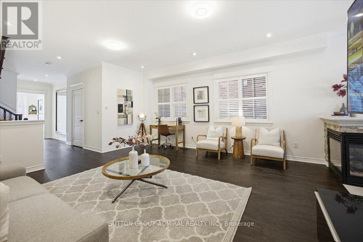 68 Southvale Drive, Vaughan, Ontario  L6A 0Y6 - Photo 8 - N12749810