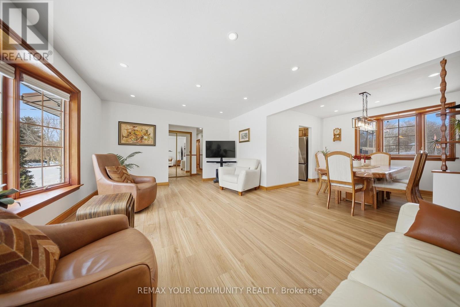 233 East Street, East Gwillimbury, Ontario  L9N 1K8 - Photo 10 - N12749824