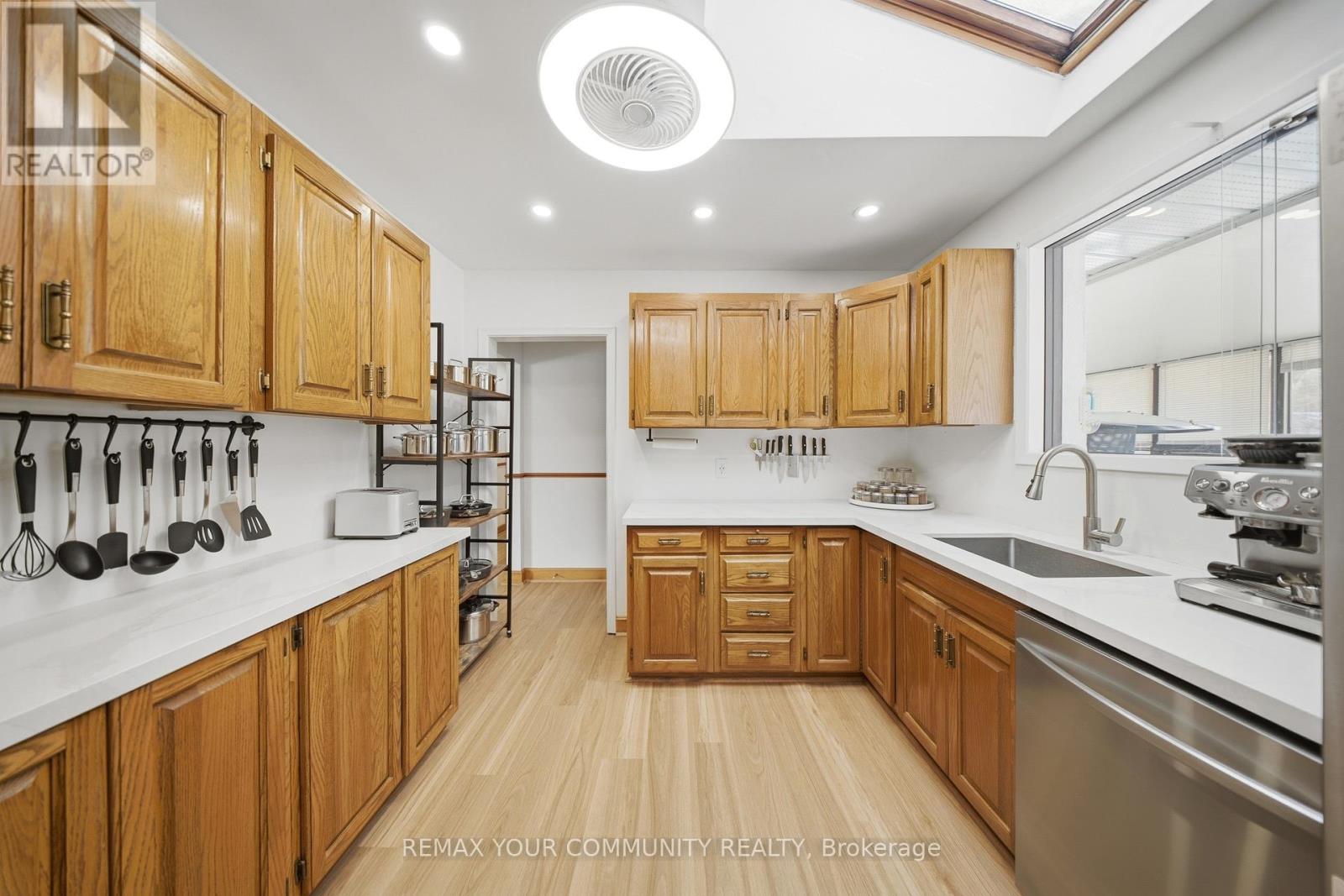 233 East Street, East Gwillimbury, Ontario  L9N 1K8 - Photo 15 - N12749824