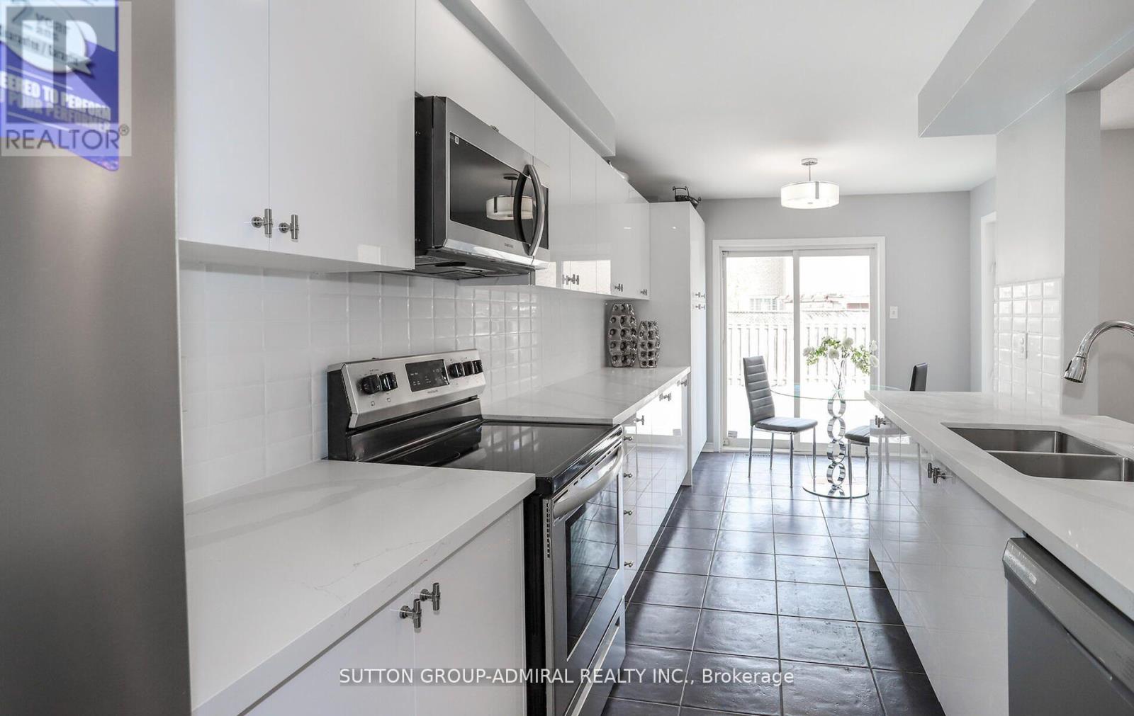 49 National Pine Drive, Vaughan, Ontario  L6A 3M3 - Photo 12 - N12749896