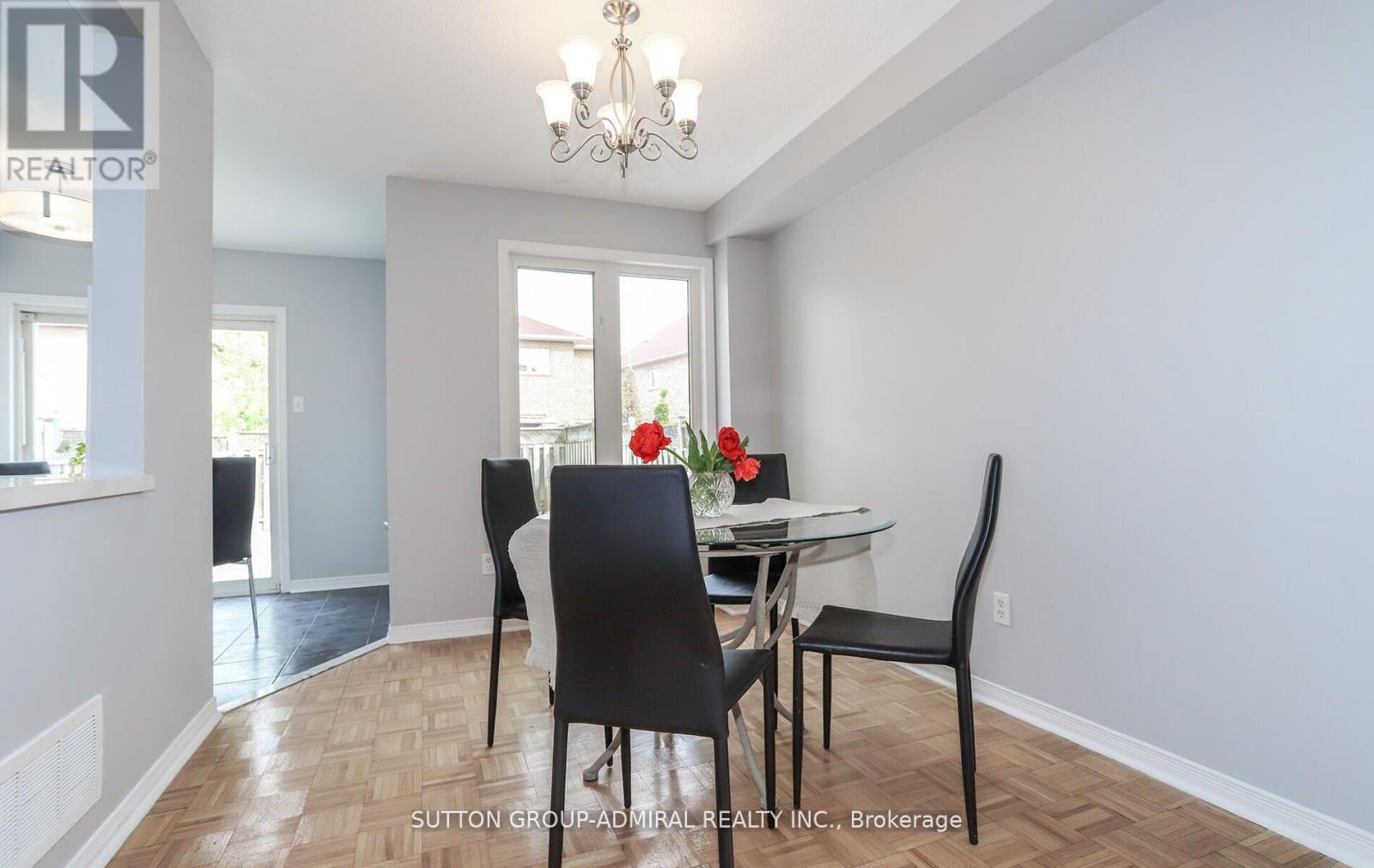 49 National Pine Drive, Vaughan, Ontario  L6A 3M3 - Photo 7 - N12749896