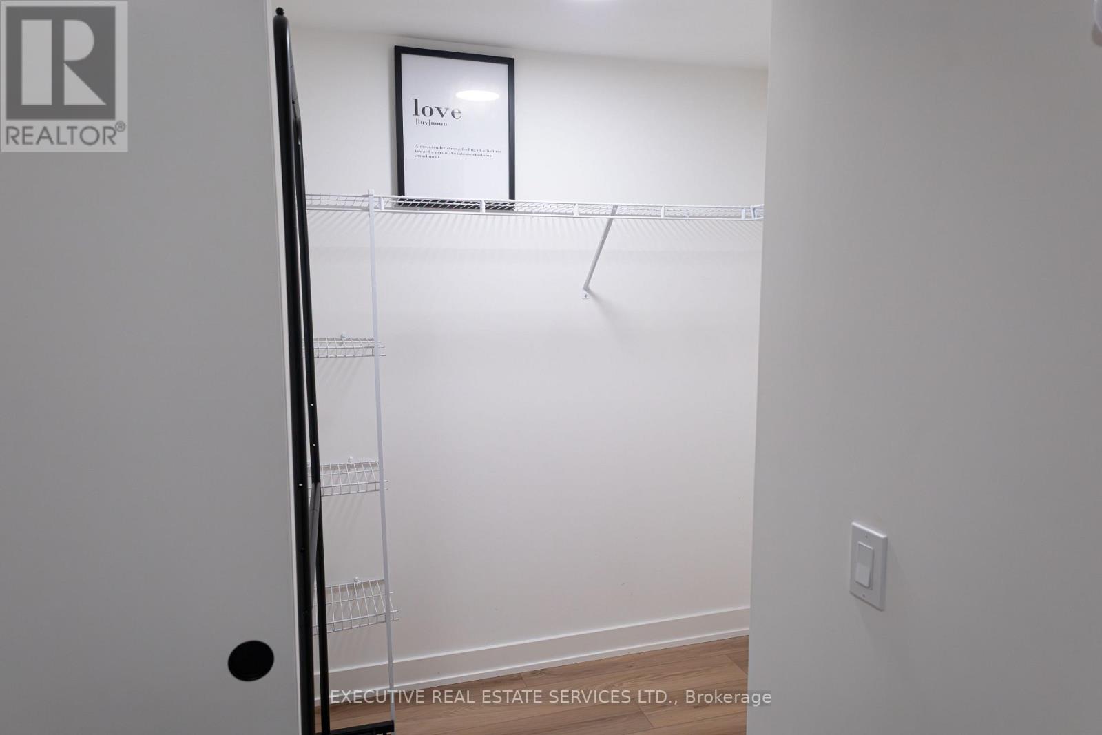 #201 - 5 Lakeview Avenue, Toronto, Ontario  M6J 0H3 - Photo 7 - C12700496