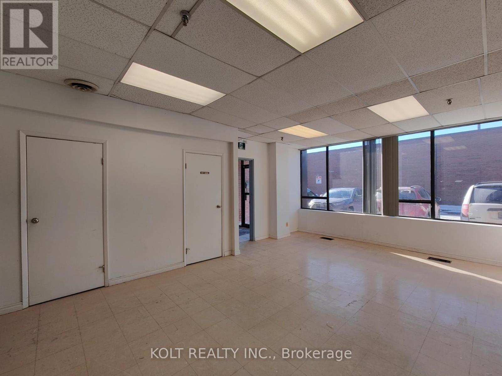 24 - 300 Esna Park Drive, Markham, Ontario  L3R 1H3 - Photo 2 - N12455006