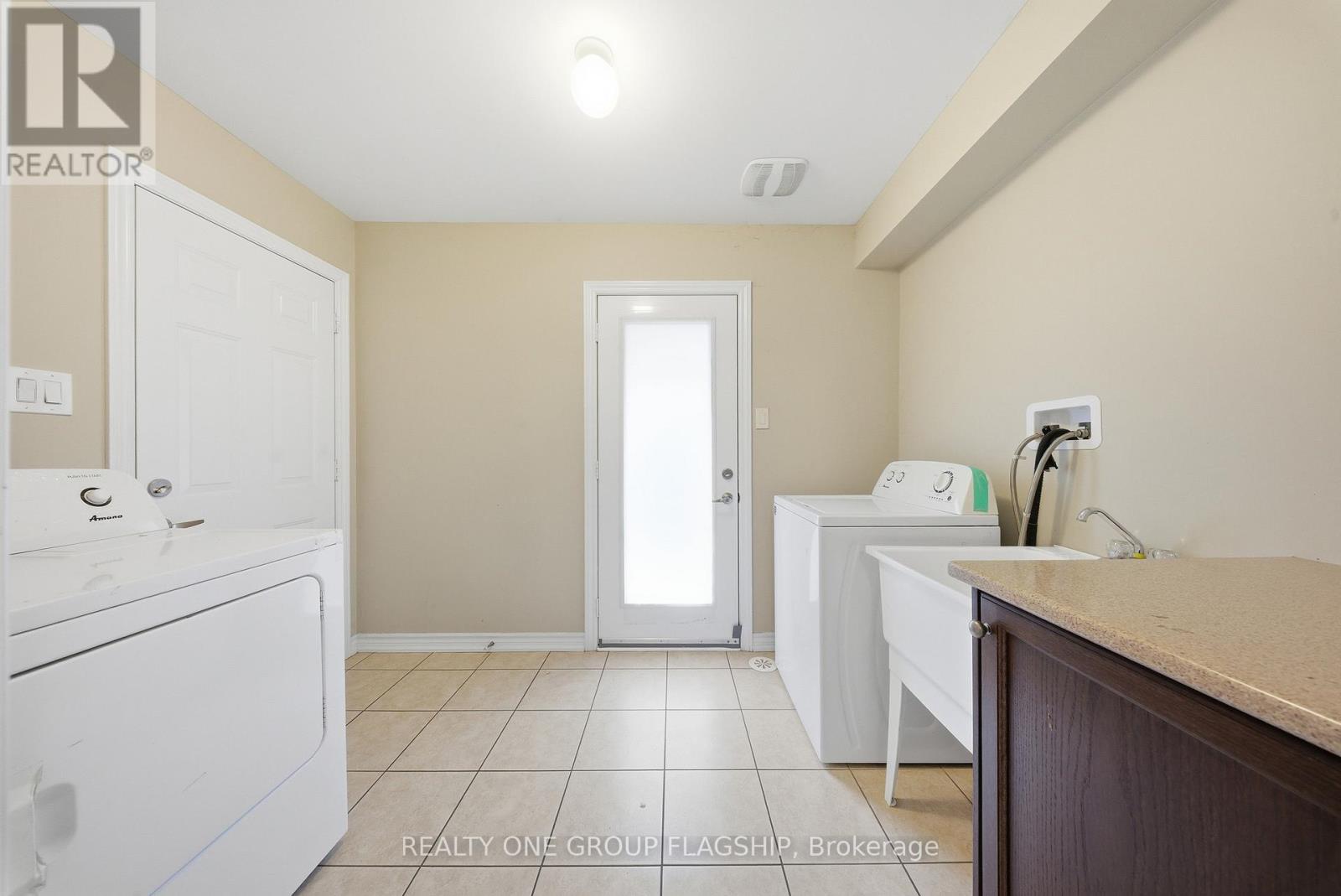 51 Aspen Hills Road, Brampton, Ontario  L6Y 6E4 - Photo 26 - W12705236