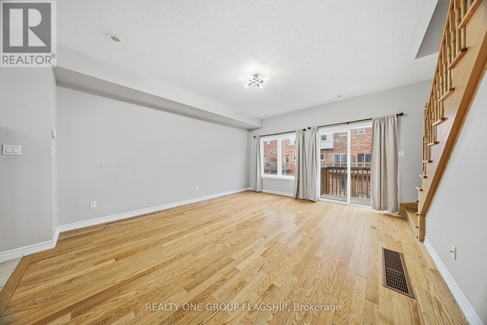 51 Aspen Hills Road, Brampton, Ontario  L6Y 6E4 - Photo 13 - W12705236