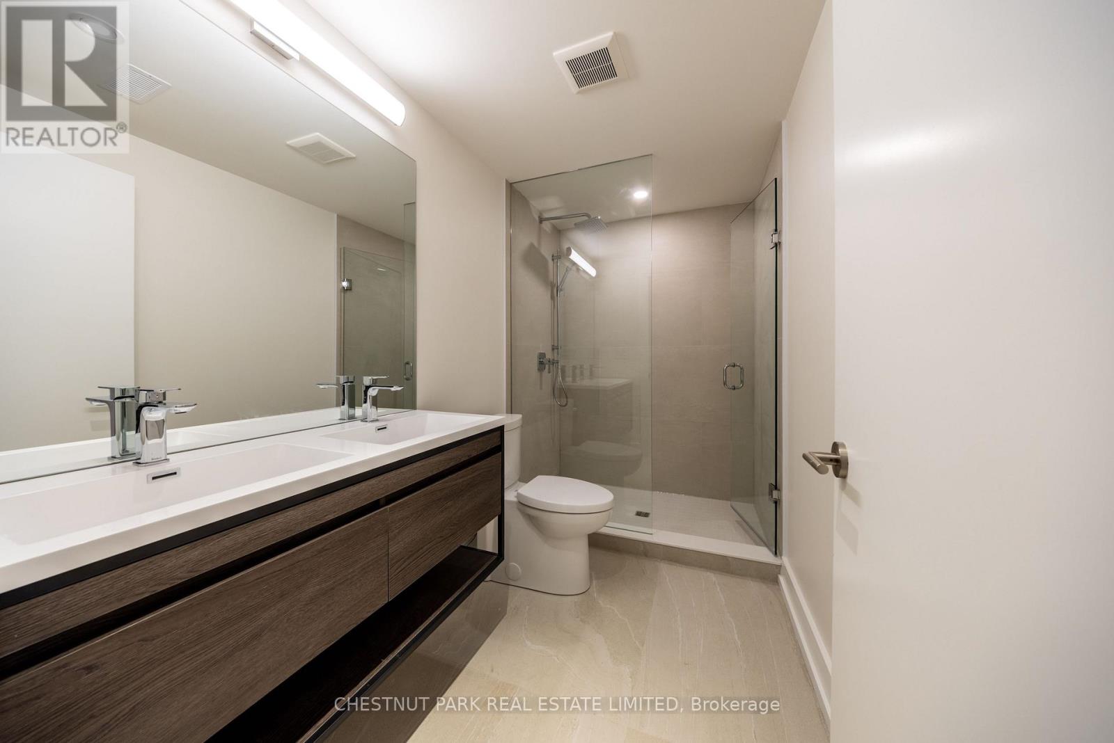 A - 29 Hatherley Road, Toronto, Ontario  M6E 1V8 - Photo 10 - W12749678