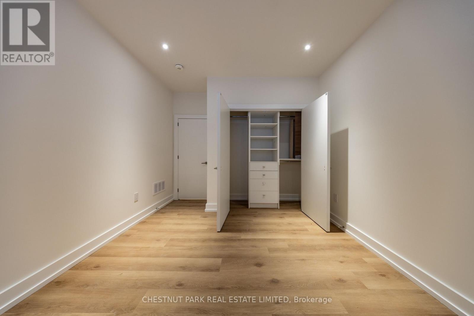 A - 29 Hatherley Road, Toronto, Ontario  M6E 1V8 - Photo 5 - W12749678